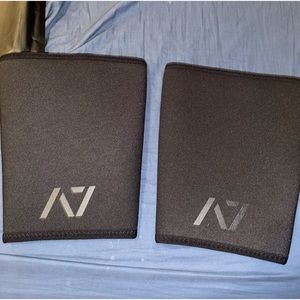 A7 knee sleeves